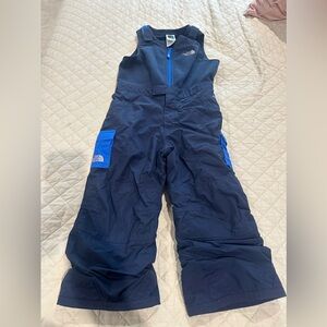 Snow bibs snowsuit Northface 4T